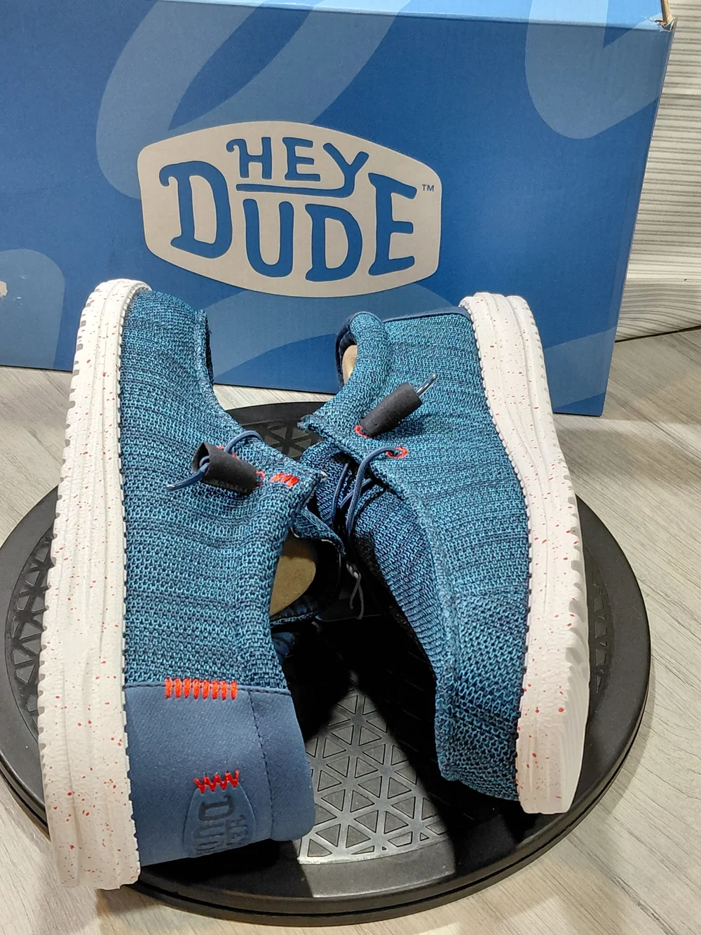 NWT Hey Dude Men's Wally Stretch Sox Slip-On Loafers in Teal Blue Red Accent M12